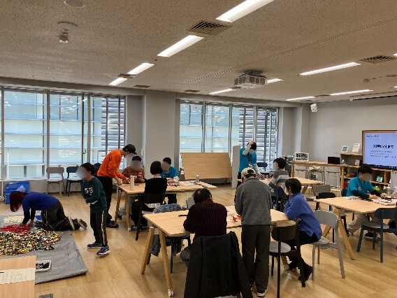 制作中の様子の写真2